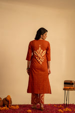Pure cotton designer back printed pocket suit set in orange