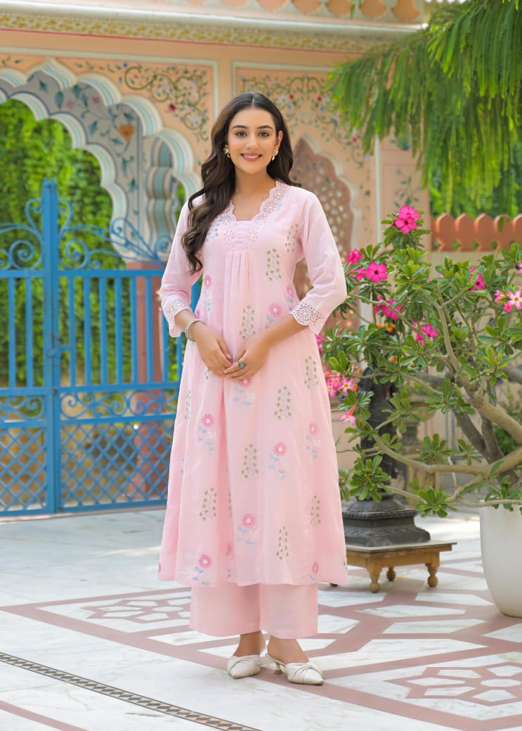Mul cotton embroidered full kurta pant