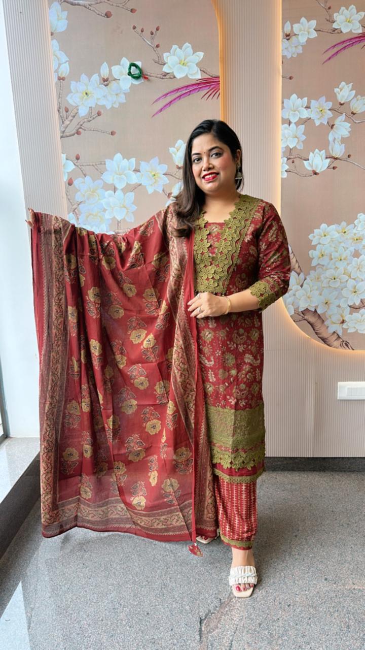 Pretty pretty smart cotton lace detailing premium cotton suit set
