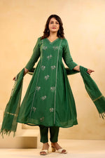 Pretty embroidered Mul Chanderi suit set in green