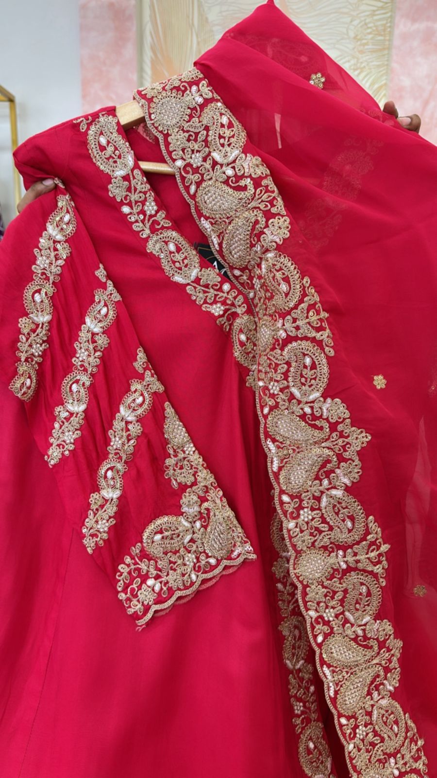 Best selling! Wow Zari embroidery silk suit in pink (margin available)