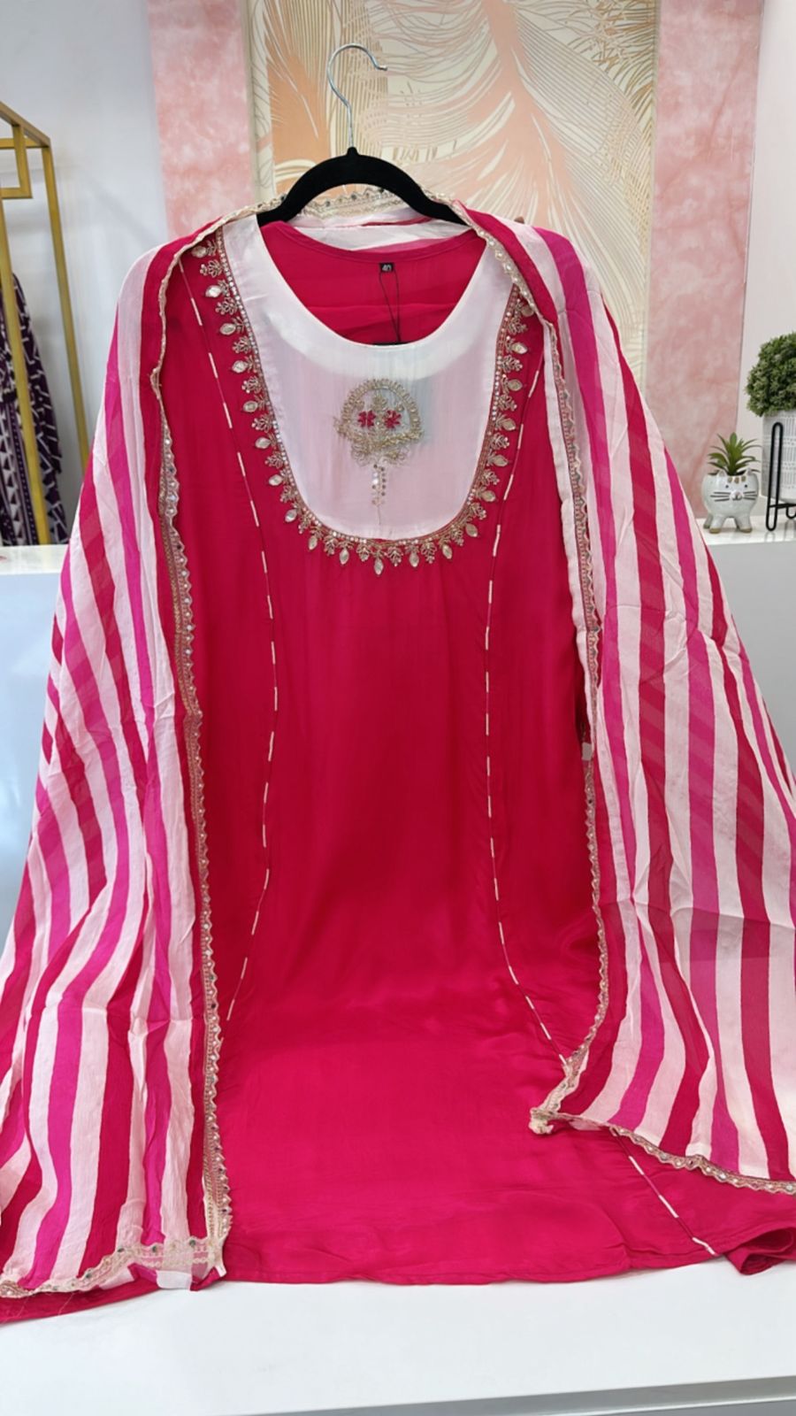 Pure crepe designer suit set in pink
