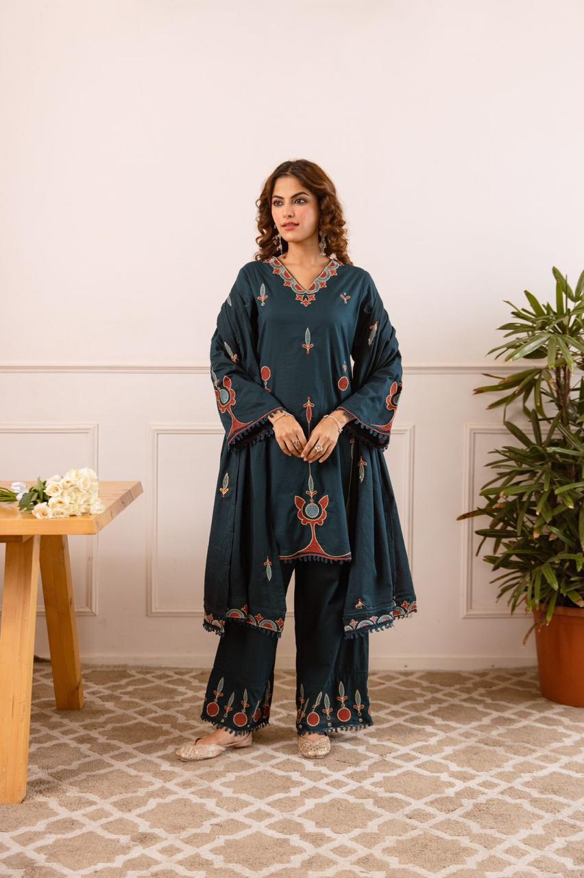 kashmiri Embroidery suit set in Green!!