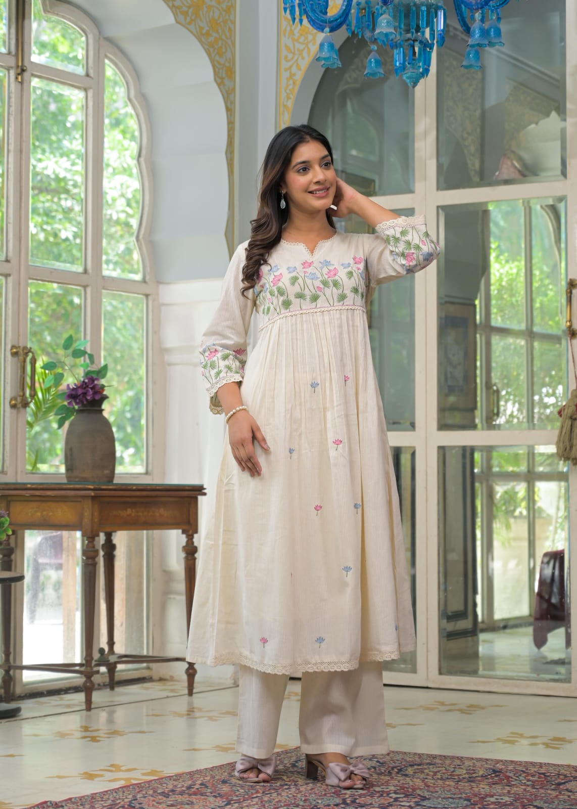 Premium silly cotton embroidered kurta pant with lining