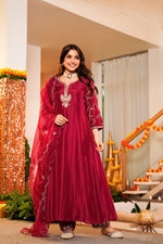 Designer Santoor silk suit in Red!!