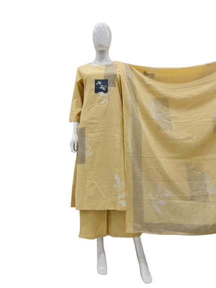Pretty cotton suit set in yellow