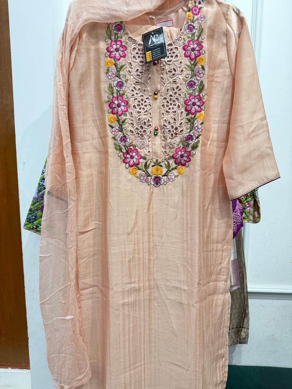 Dola silk beautiful neck design in peach