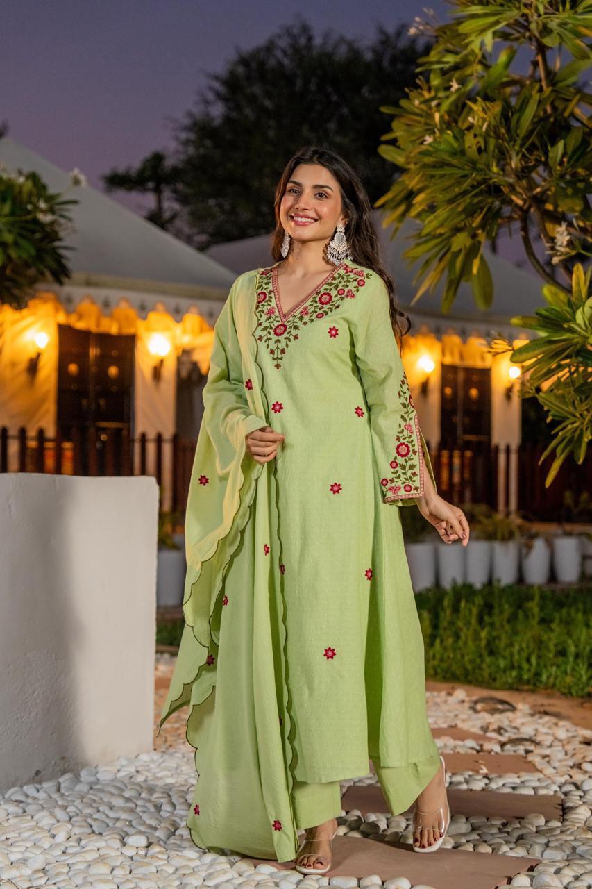 Super stylish embroidery Dobby cotton embroidered suit set in green