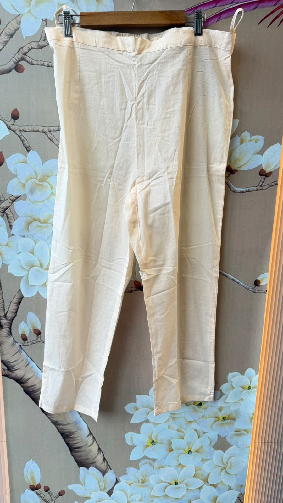 Pure Mul cotton embroidered suit set in cream colour