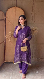 Pretty gaji silk purple bandhani kurta pant