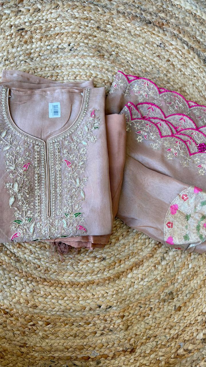 Premium tissue designer back suit set pink