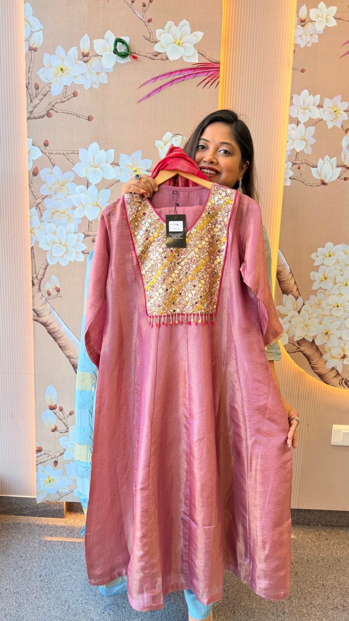 Wow wow pink tissue suit set