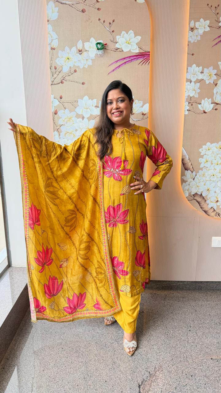 Russian silk pretty hand work detailing suit set