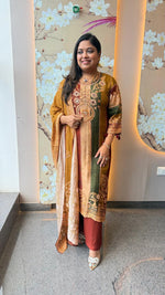 Pretty Russian silk lining suit set ( true to size )