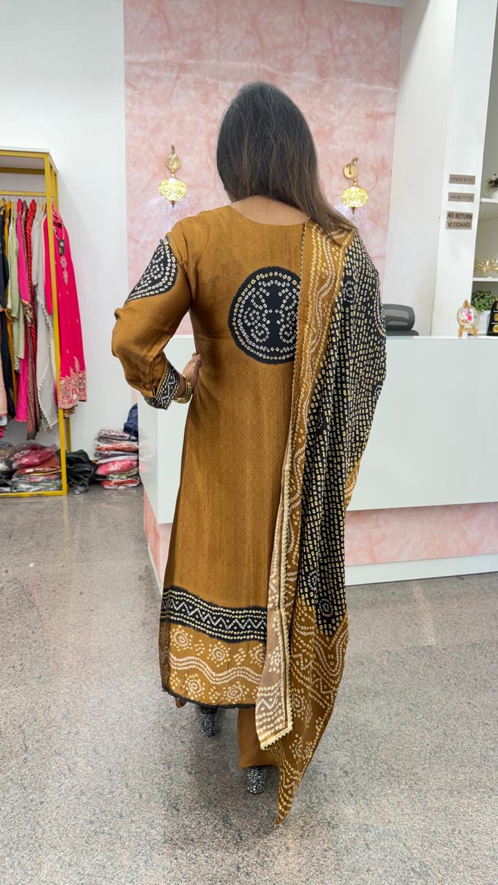 Gold n black premium gaji silk lining suit set ( true to size )