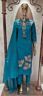 Fully embroidered cotton suit set in blue