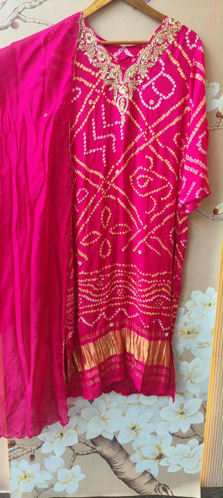 Pretty ghatchola pink bandhani hand work suit set set