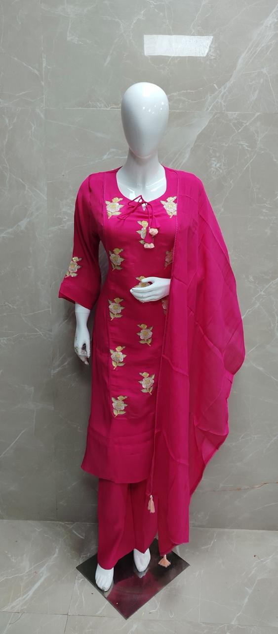 Pretty heavy handwork mulchanderi suit set in Rani pink