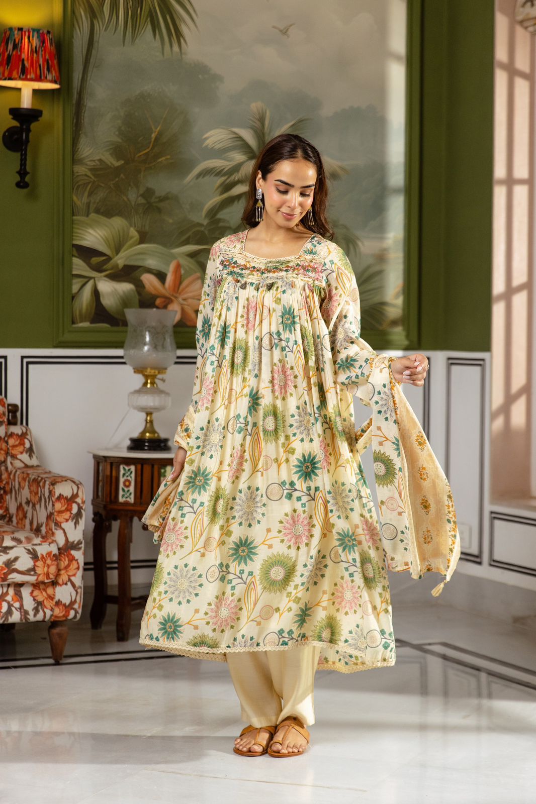 Pretty soft muslin with lining amazing detailing on yoke suit setin green