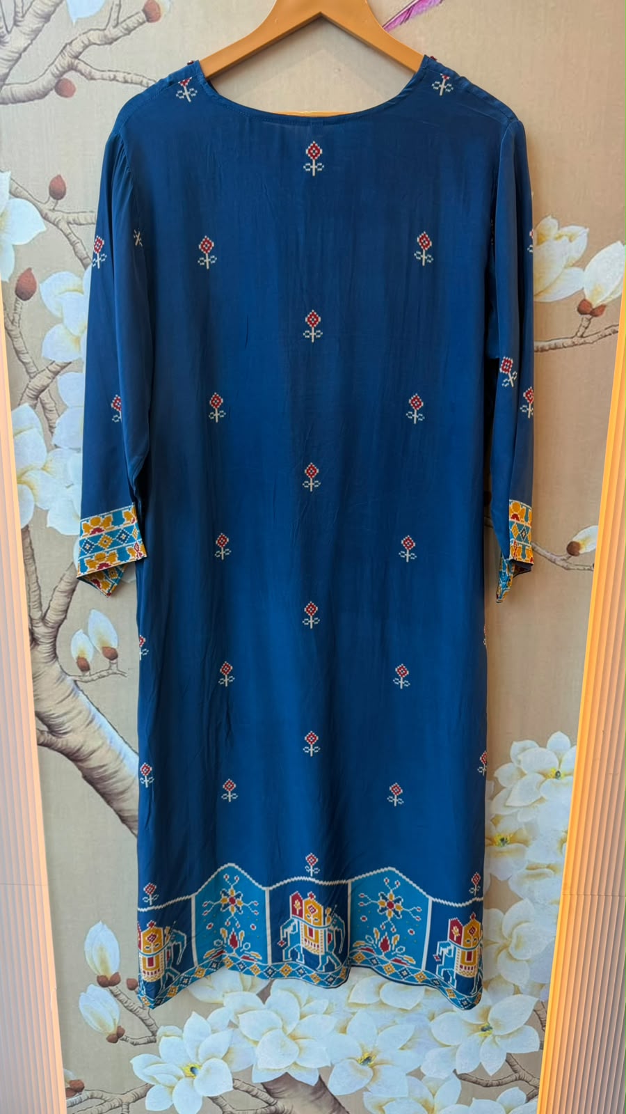 Pure crepe Patola print in contrast suit set in blue n red