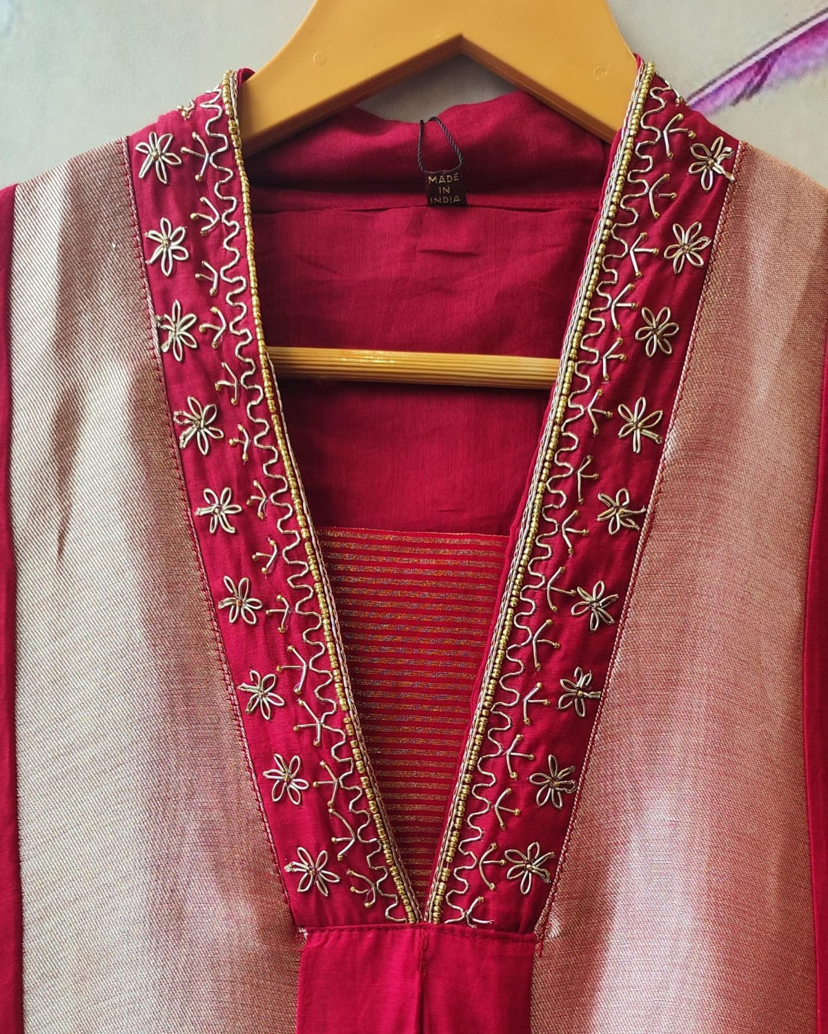 Wow super pretty tissue panel suit set in red