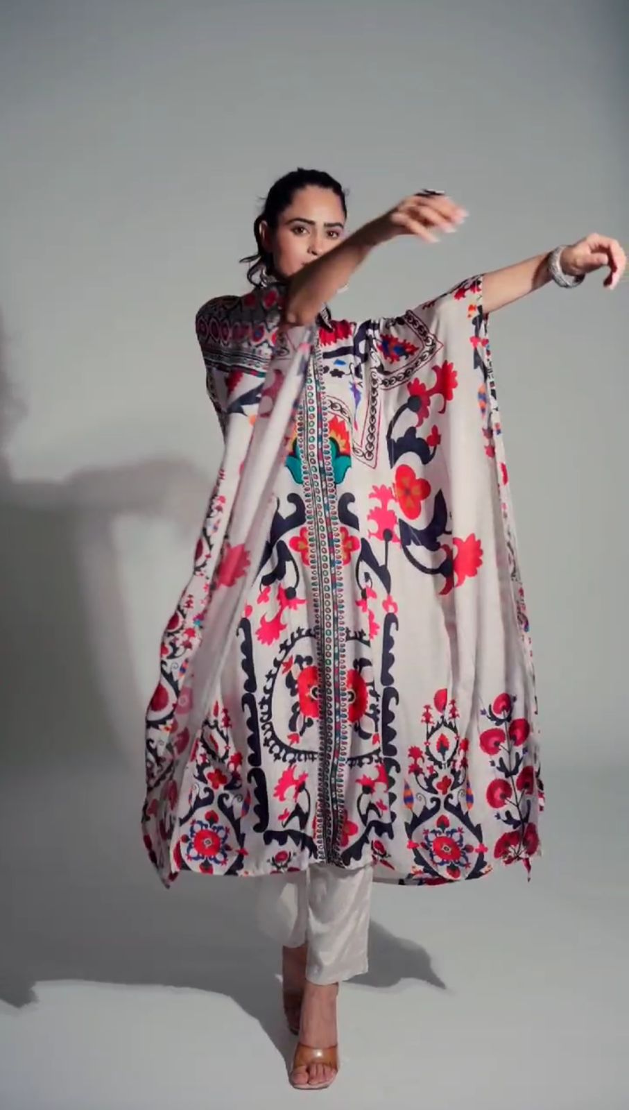 Pure muslin silk digital printed kaftan set