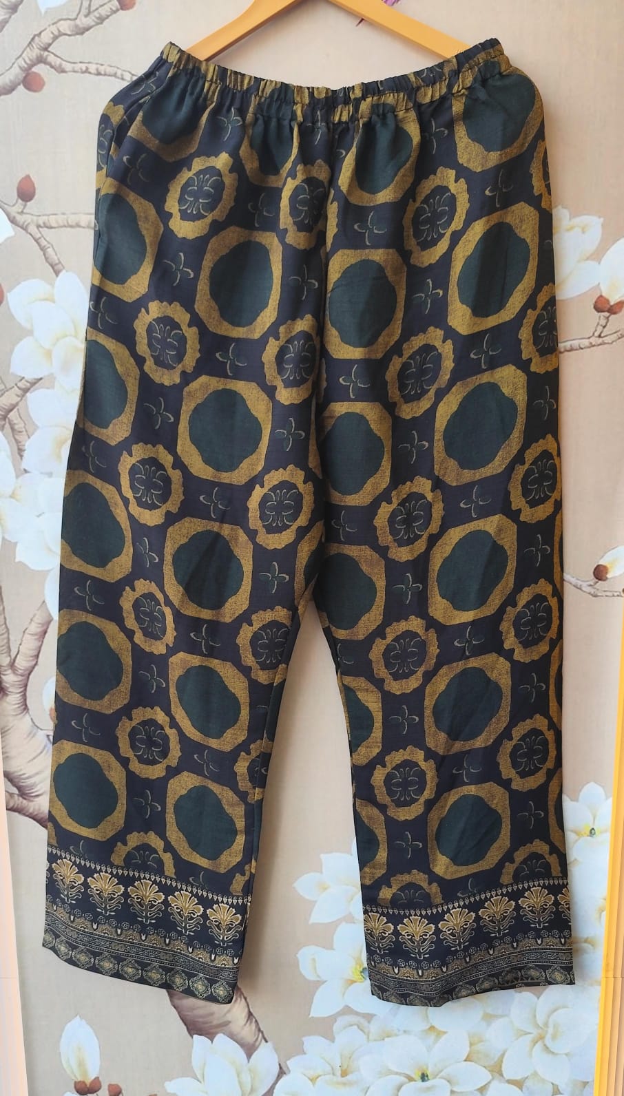 Vatican silk co ord set in green