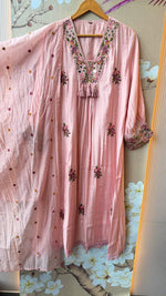 Pretty embroidered Mul Chanderi lining suit set in pink