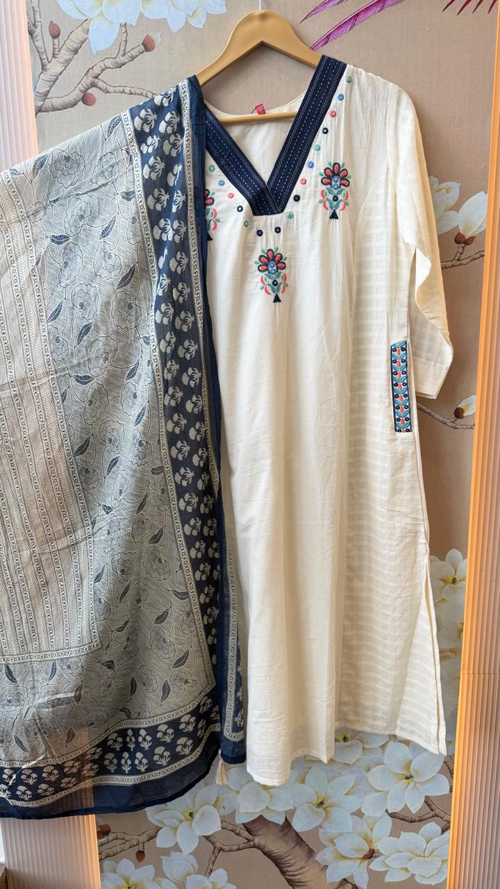 Premium Dobby cotton with highlighted pocket and embroidery lining suit set