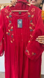 Pretty Mul Chanderi embroidered Anarkali suit set in red