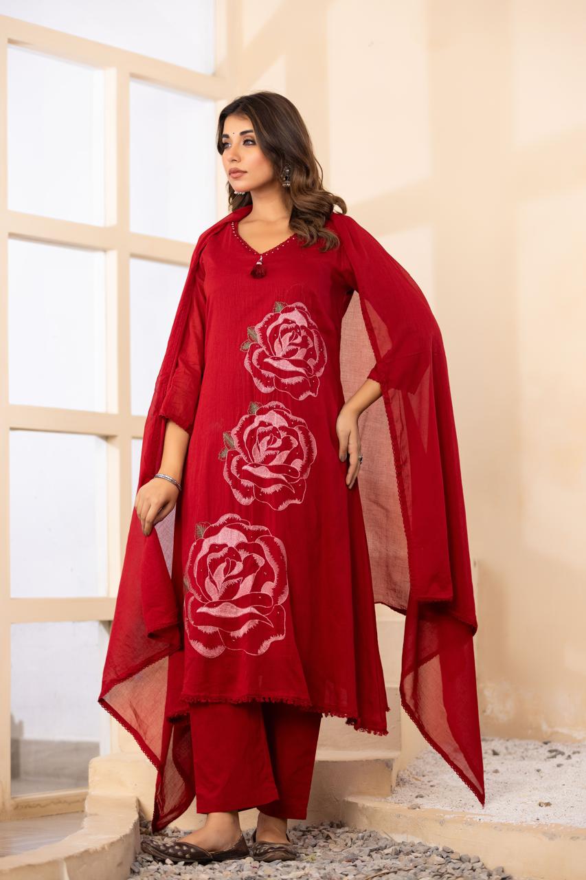 Pure Mul cotton embroidered in red