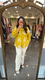 Fully embroidered back and front comes with inner pure Mul chanderi loose fitted shirt paired with pants