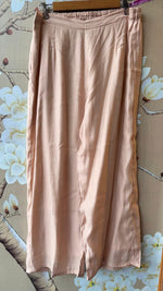 Pretty embroidered Mul Chanderi lining suit set in cream