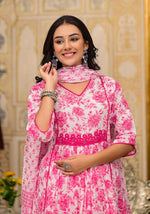 Wow !! Definitely a true stunner in pure cotton