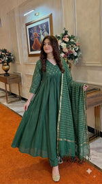 Pretty pretty pure Mul chanderi with antique gold detailing in green