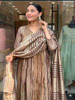 Very highly demanding Kanjiwaram glass tissue suit set