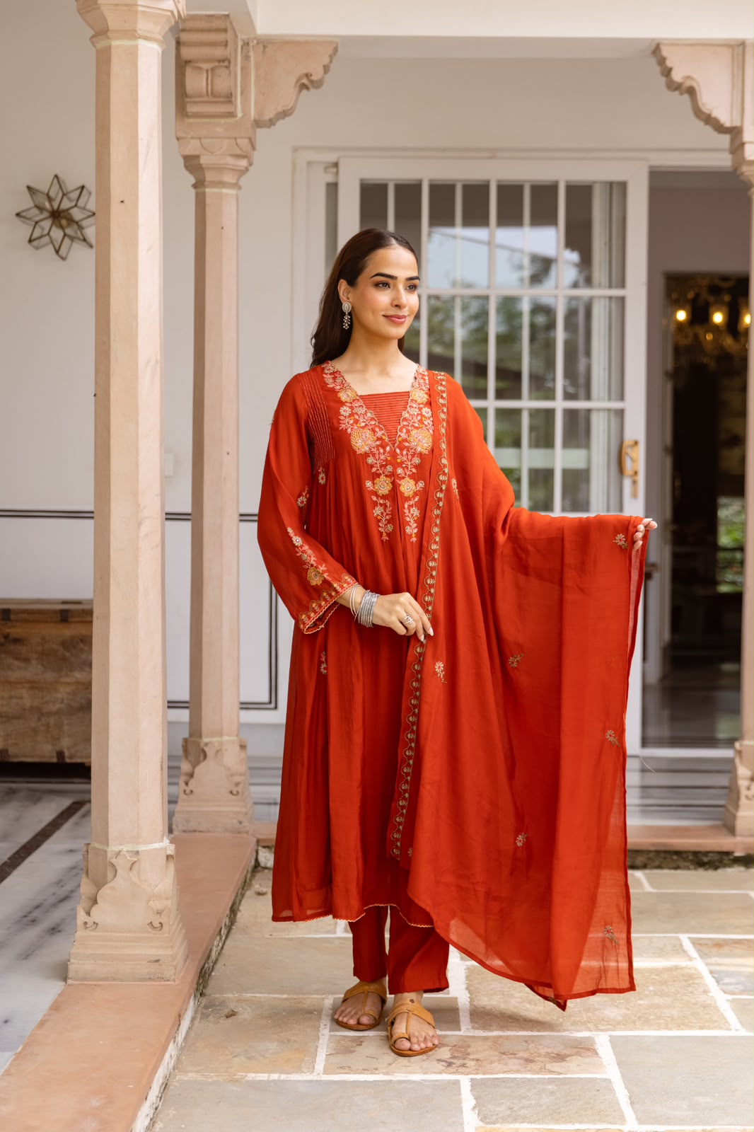 Pretty Modale embroidered suit set in orange