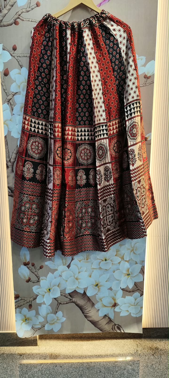 Premium gaji red n black skirt