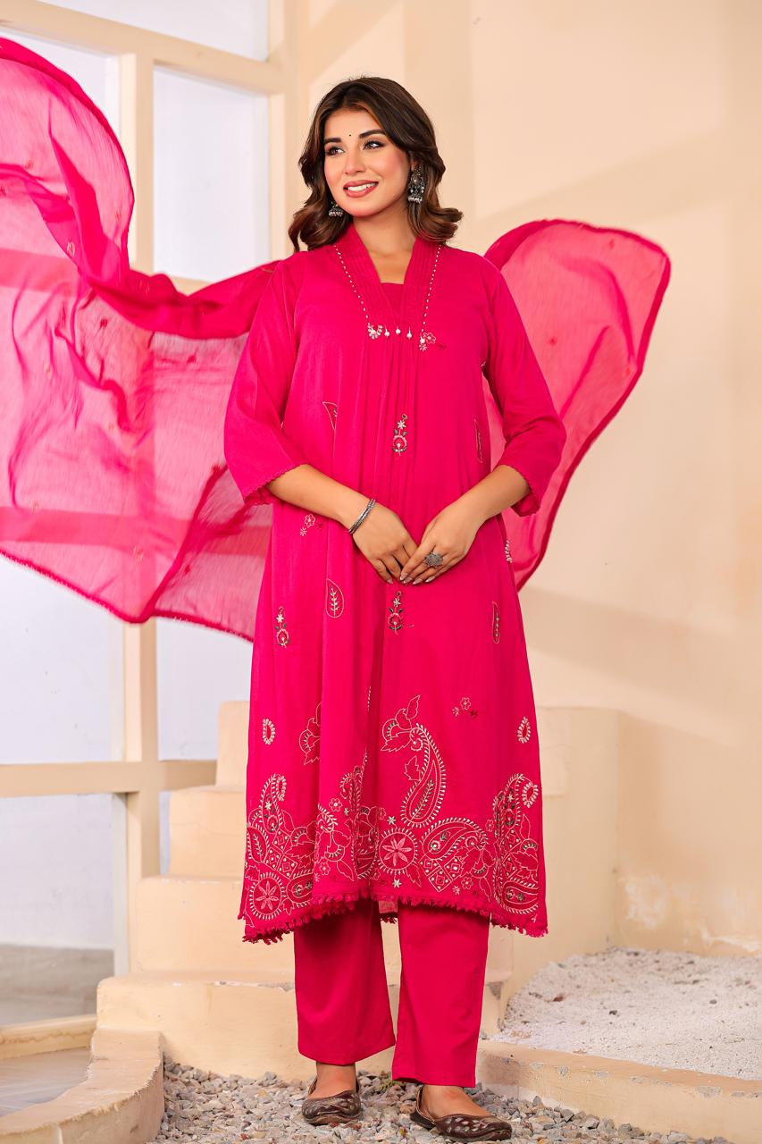Pure Mul cotton paisley embroidered suit set in pink