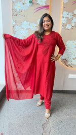 Silly cotton lace detailing full suit set with pockets in pant in red