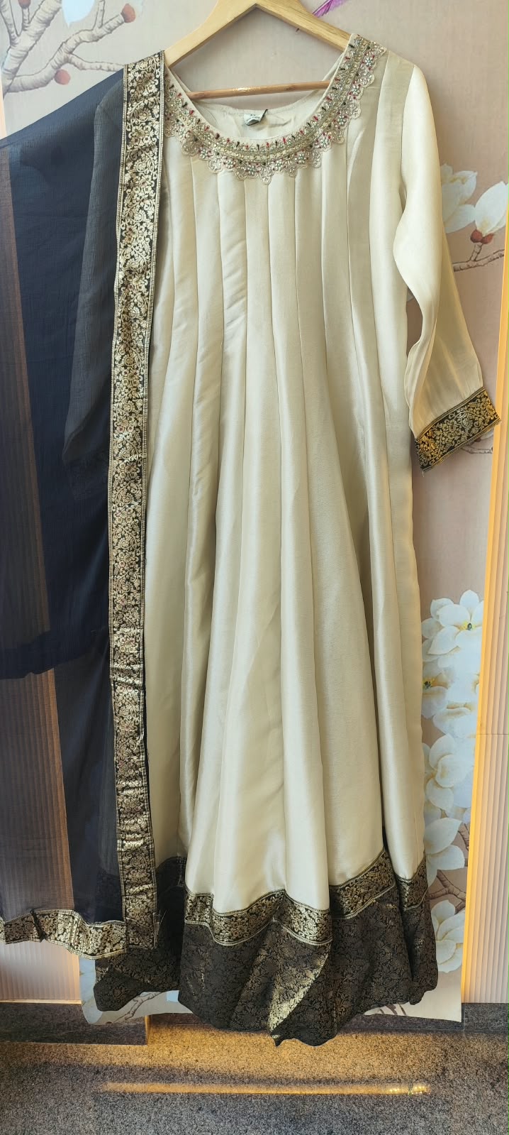 Premium tissue Anarkali with brocade border ( true to size )