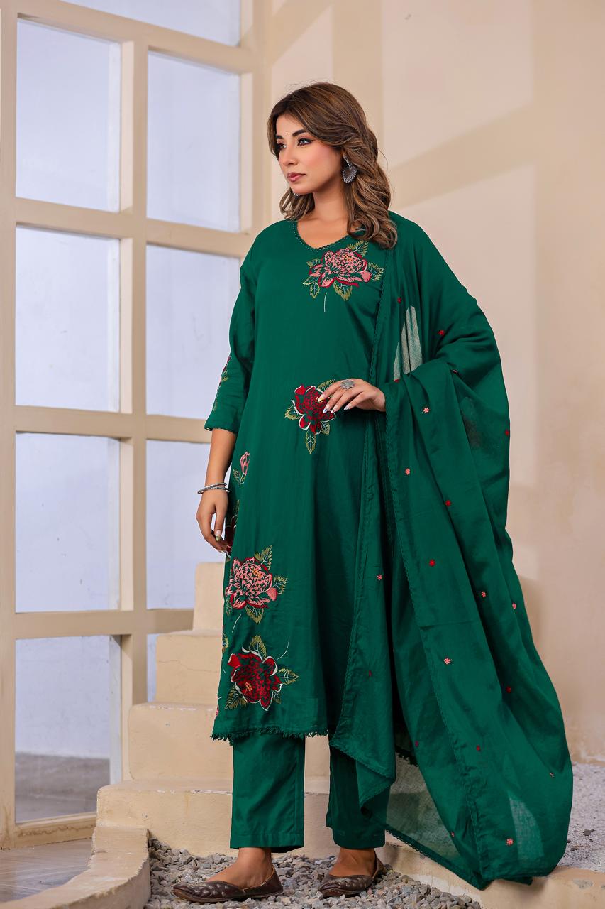 Pure Mul cotton embroidered in green