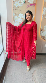 Super soft Kota checks lining suit set in red