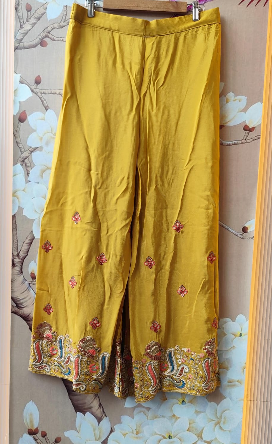 Super handwork premium chinon full suit set in yellow