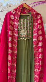 Pretty Mul chanderi with zari detailing and banarsi weaved dupatta