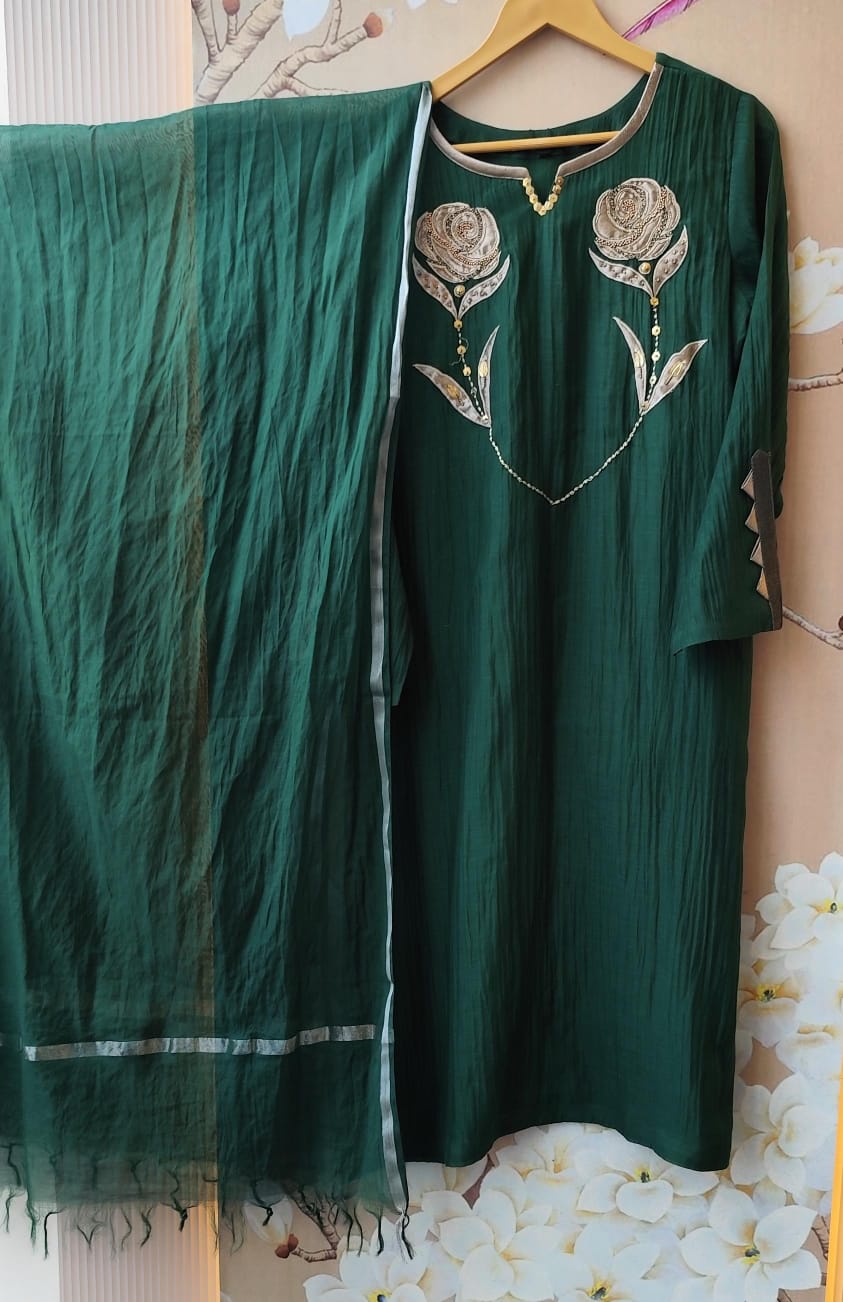 Wow designer applique bottle green suit set in pure Mul chanderi