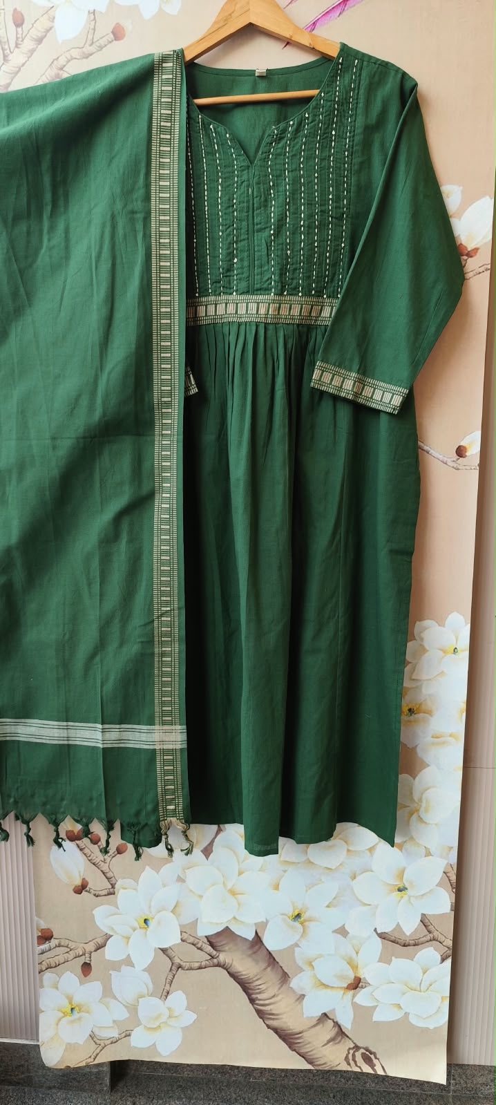 Handloom cotton katha detailing full suit set in green
