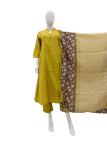 Pretty cotton suit set paired with a super gorgeous Kalamkari dupatta