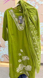 Cotton applique work suit in green
