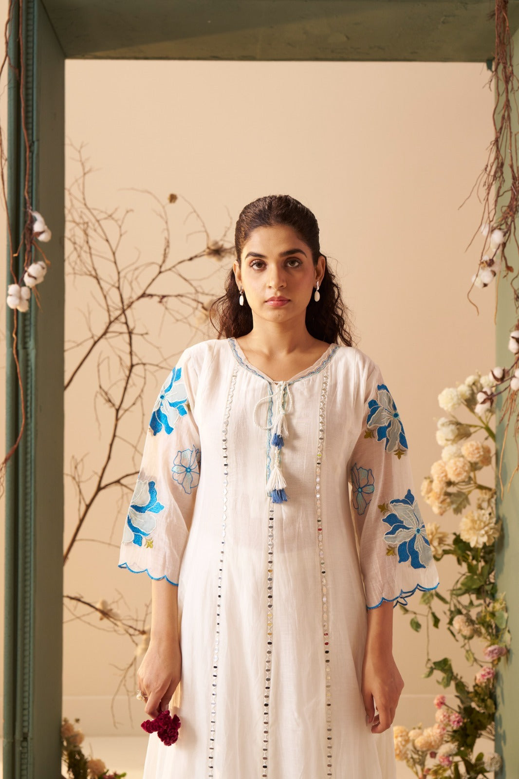 Pretty mulchanderi applique full suit set in blue